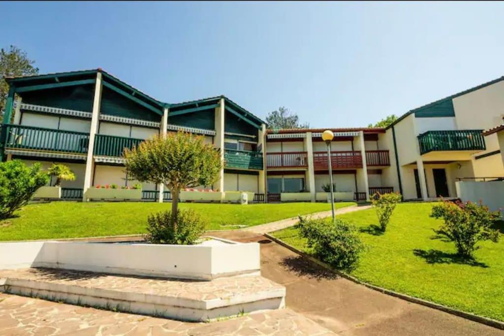 Caporizon-Baillenia-T1 Vue Montagne - Piscine St Jean De Luz Apartment แซ็งฌองเดอลูซ ภายนอก รูปภาพ