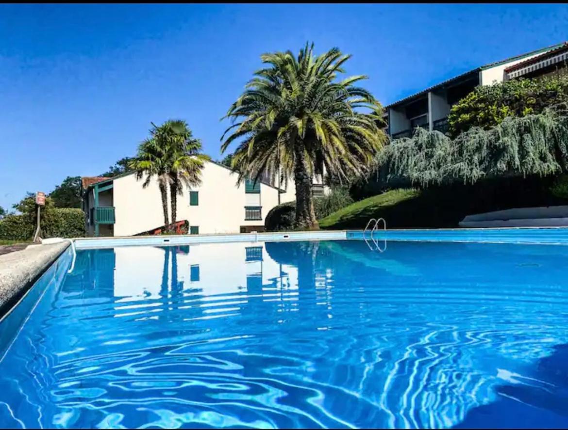 Caporizon-Baillenia-T1 Vue Montagne - Piscine St Jean De Luz Apartment แซ็งฌองเดอลูซ ภายนอก รูปภาพ